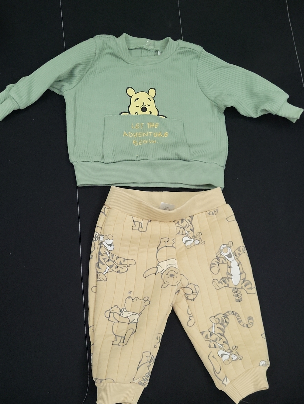 Disney Mint Green Pooh Sweatshirt & Cream Pooh Print Joggers